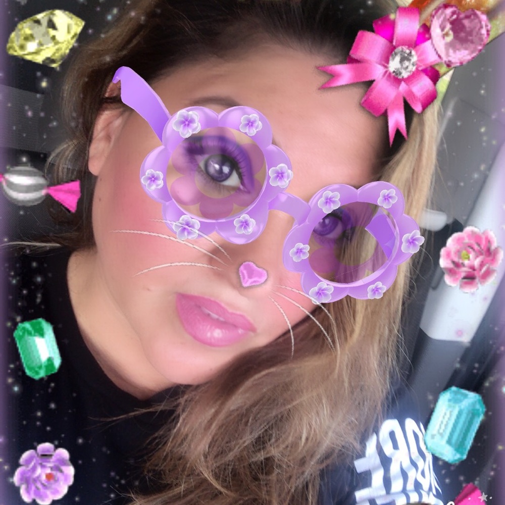 Meet your Posher, Yadira